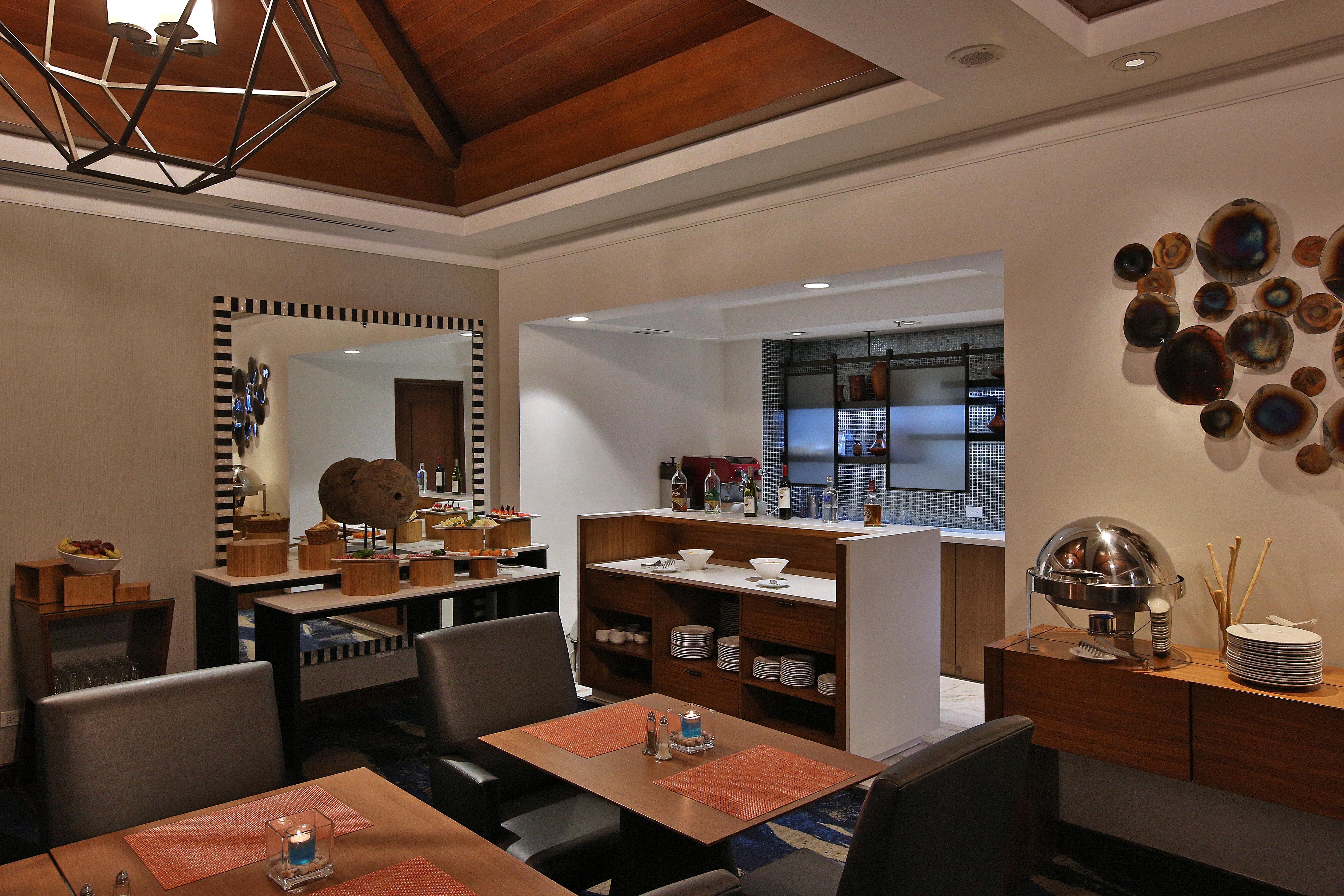 Отель Real Intercontinental Metrocentro Managua By Ihg Экстерьер фото