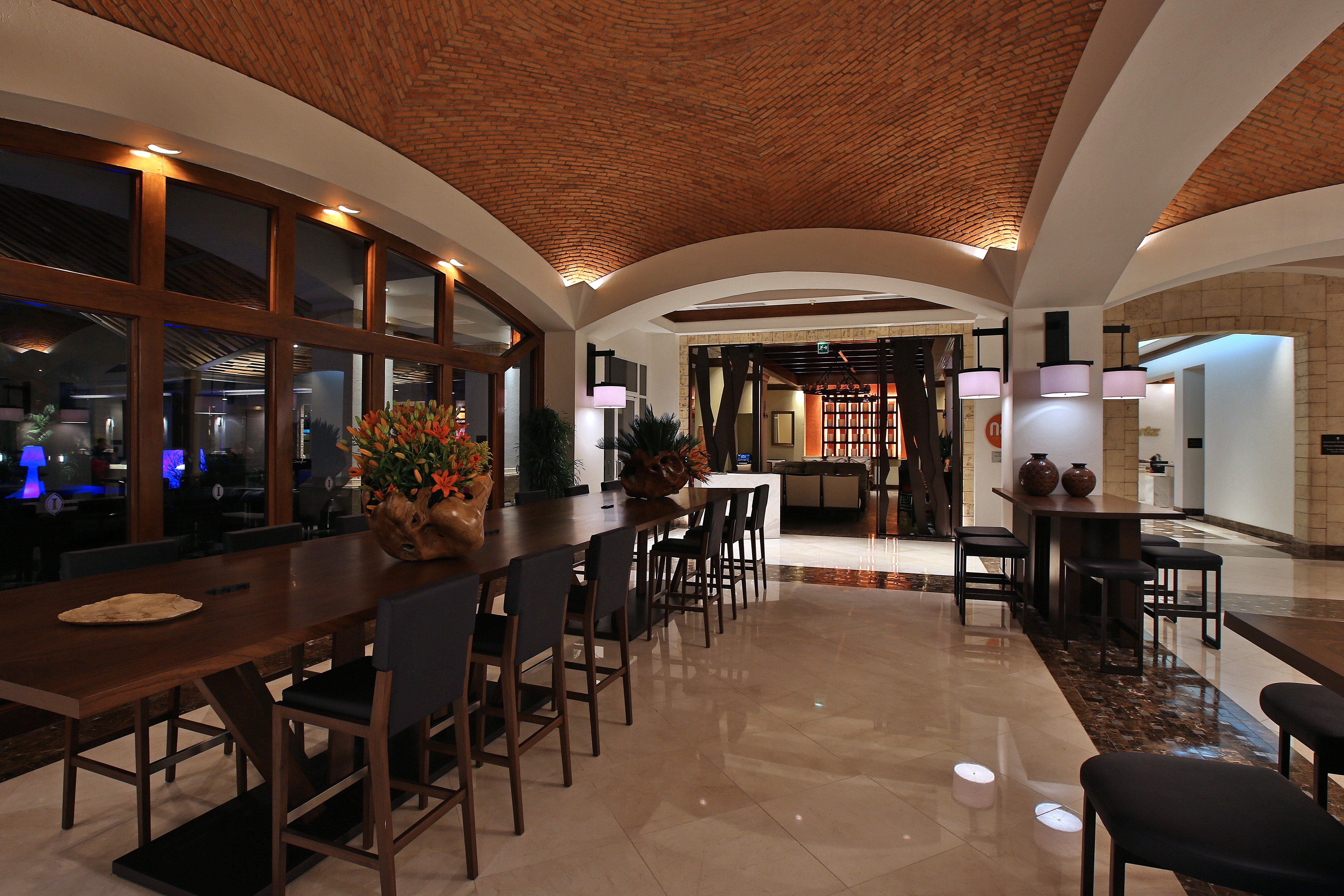 Отель Real Intercontinental Metrocentro Managua By Ihg Экстерьер фото