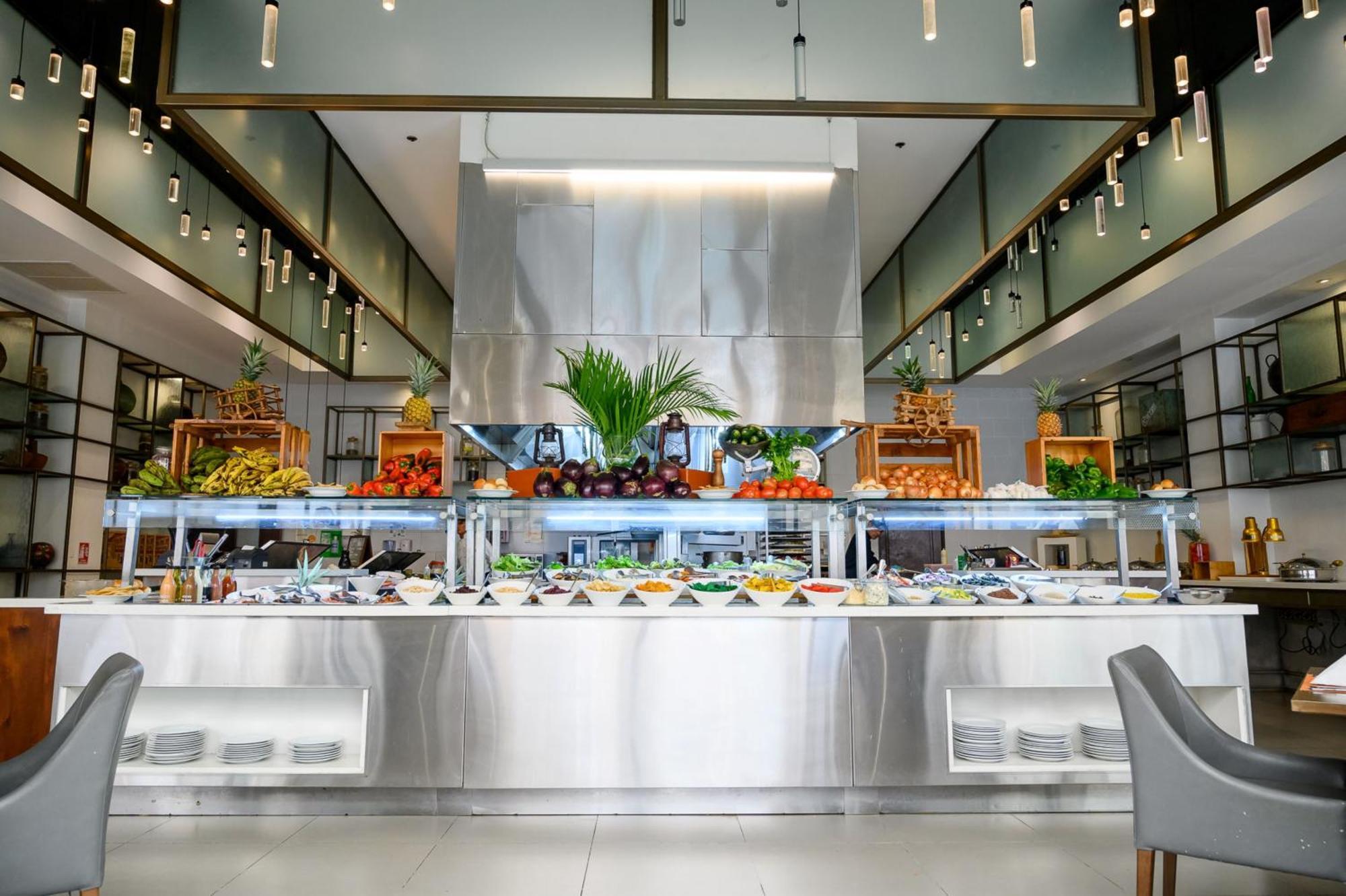 Отель Real Intercontinental Metrocentro Managua By Ihg Экстерьер фото